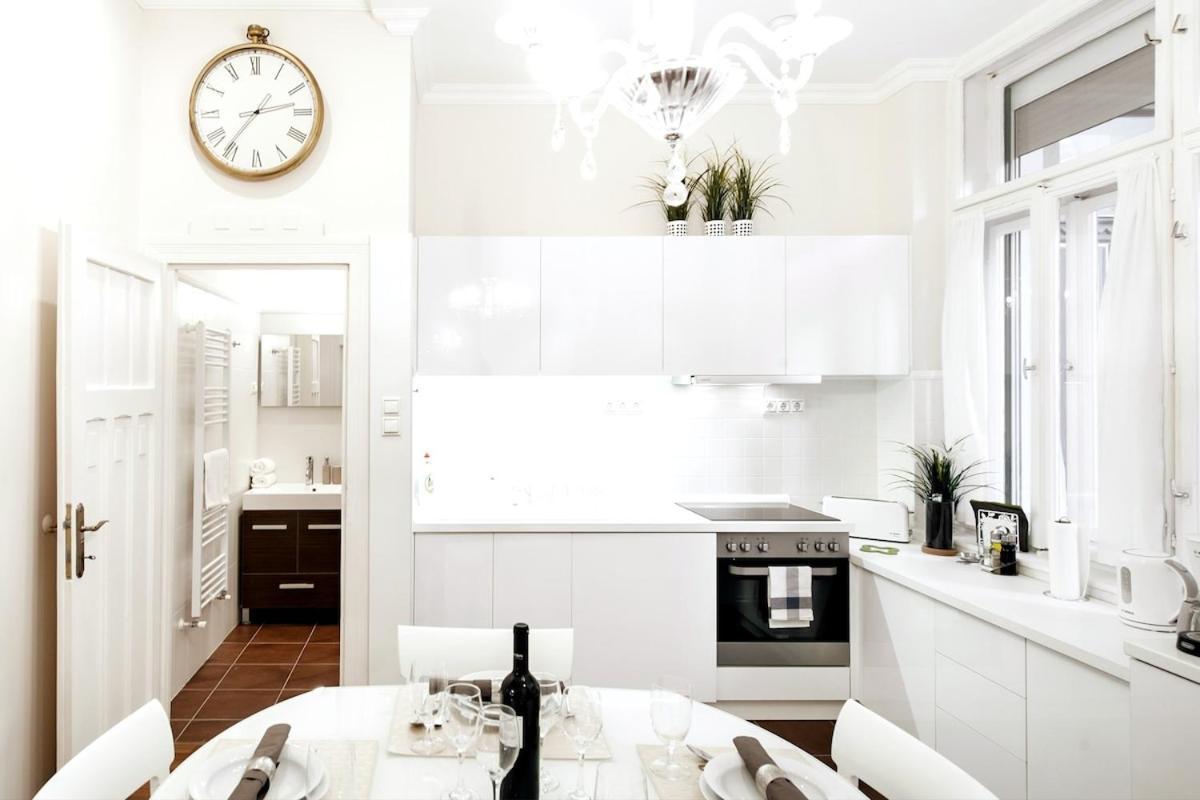 Deco Quarter Apartment *